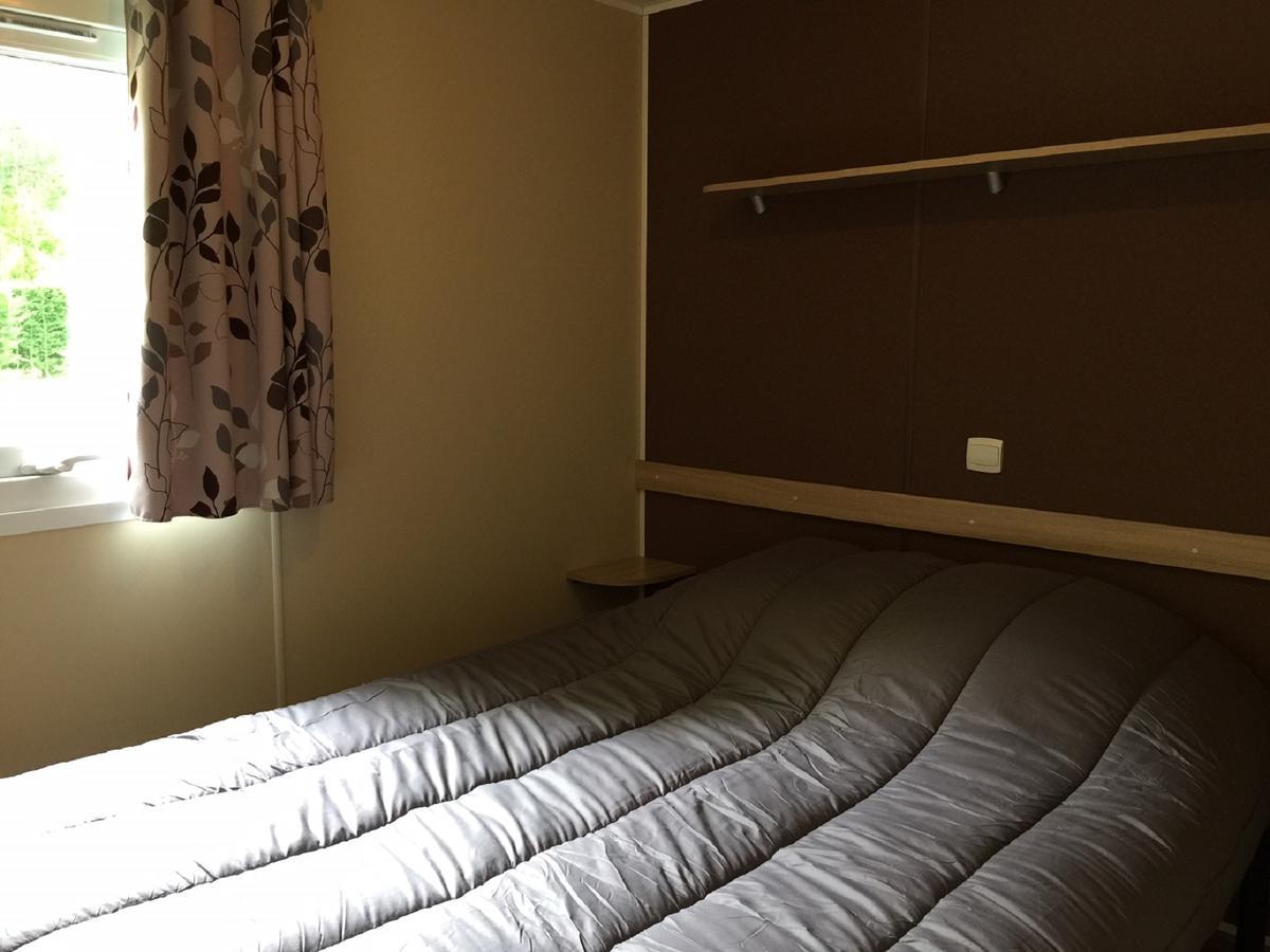 Camping La Chesnays Hotel วองเดส์ มองตาลิเวต์ ภายนอก รูปภาพ