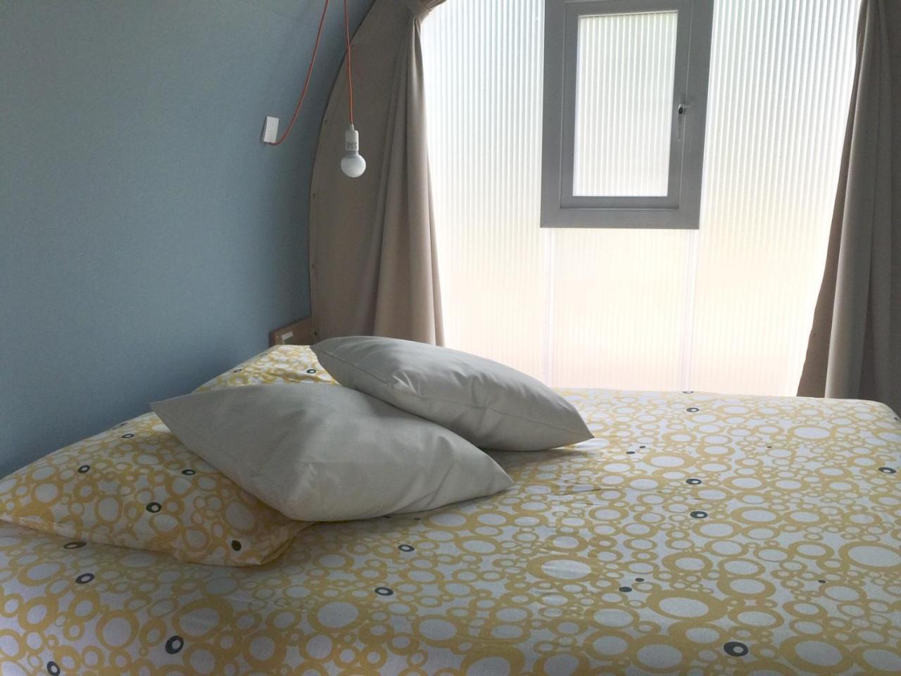 Camping La Chesnays Hotel วองเดส์ มองตาลิเวต์ ภายนอก รูปภาพ